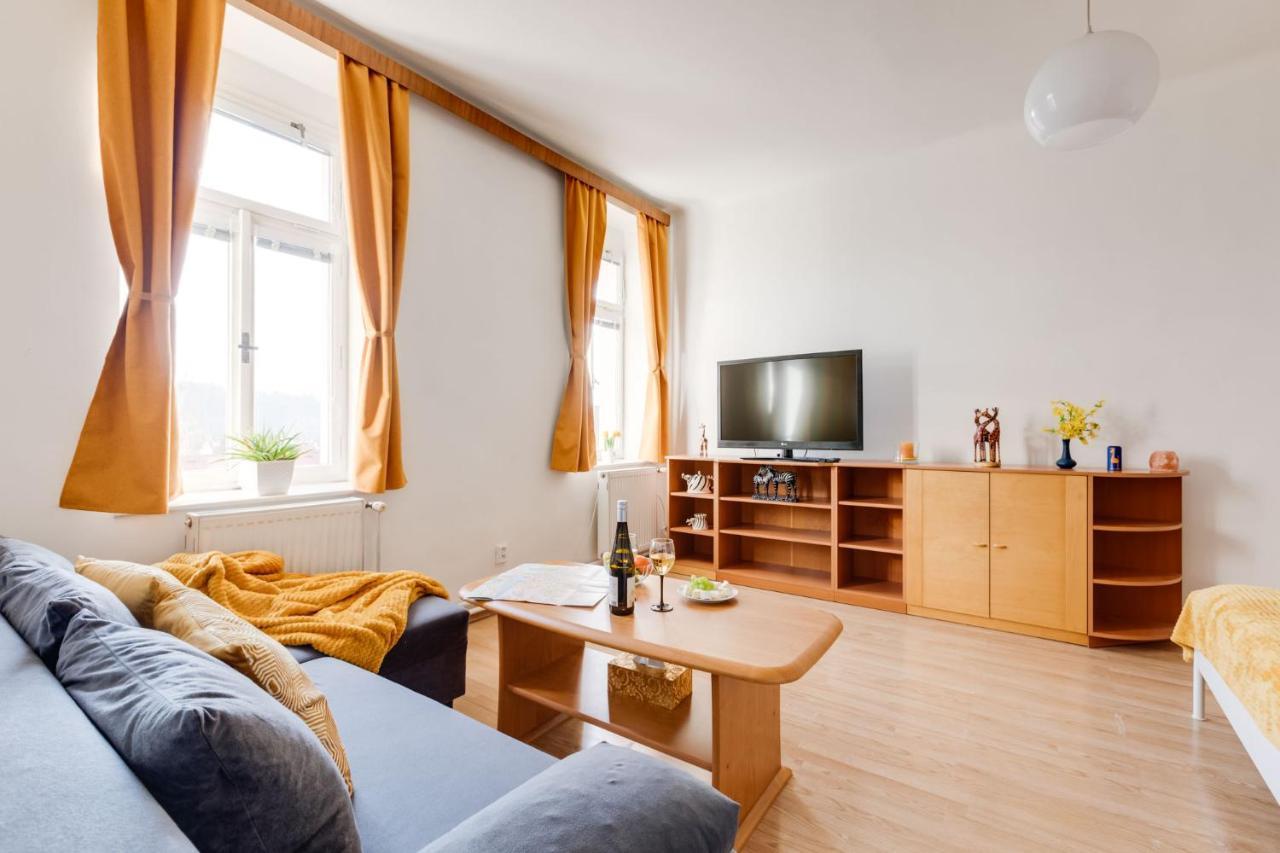 Sunshine Apartment Near The City Center Prague Exterior photo