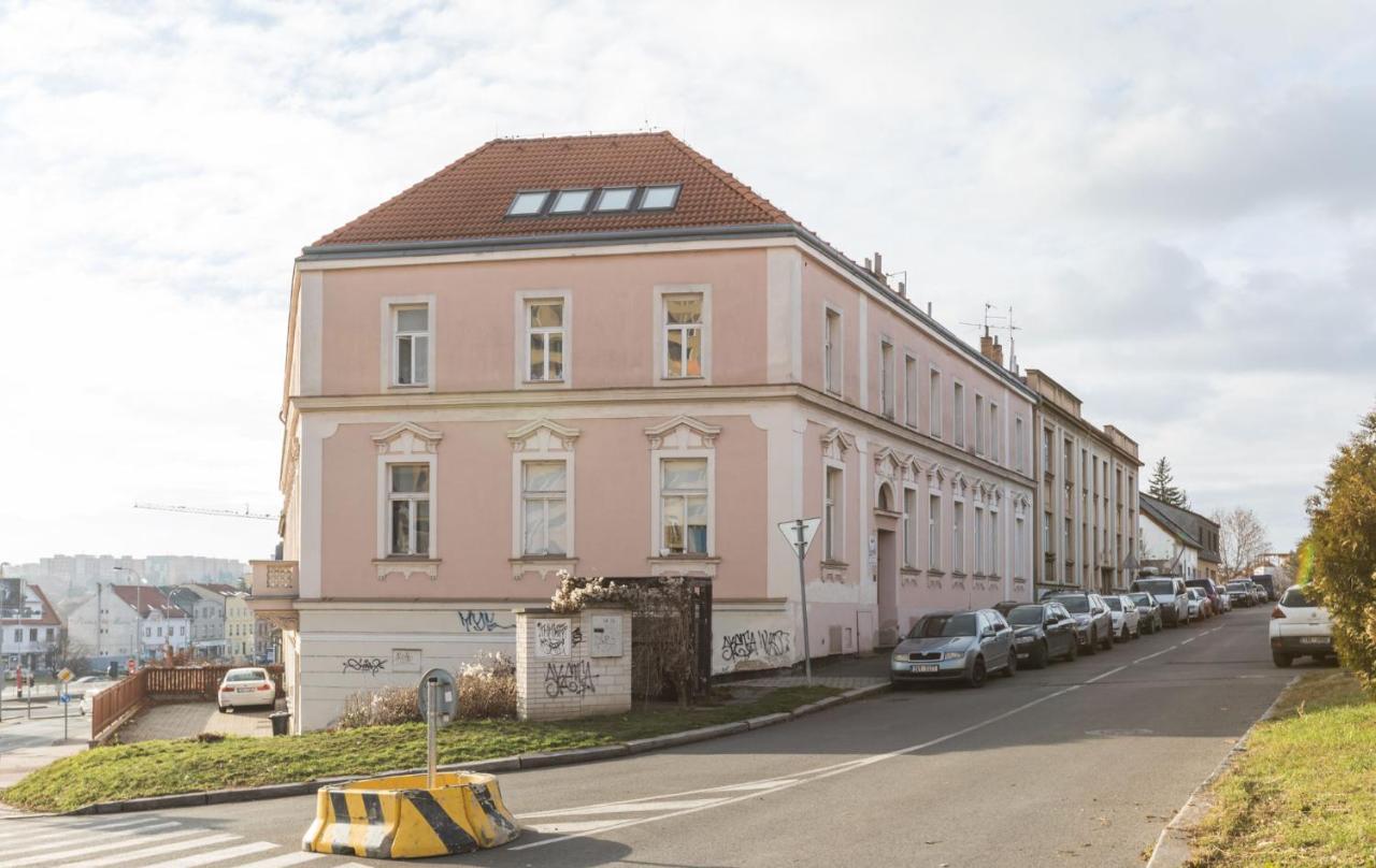 Sunshine Apartment Near The City Center Prague Exterior photo