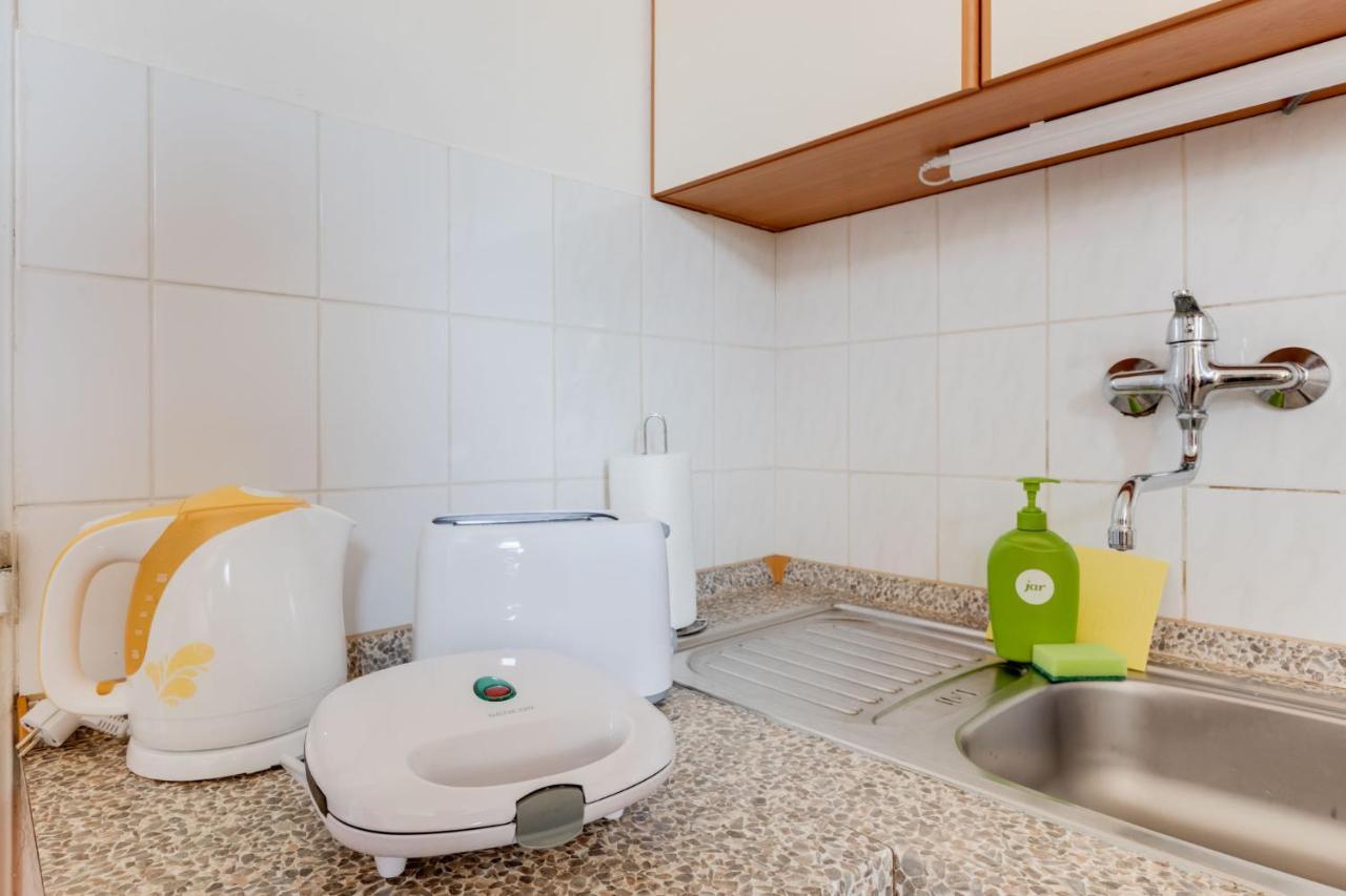 Sunshine Apartment Near The City Center Prague Exterior photo